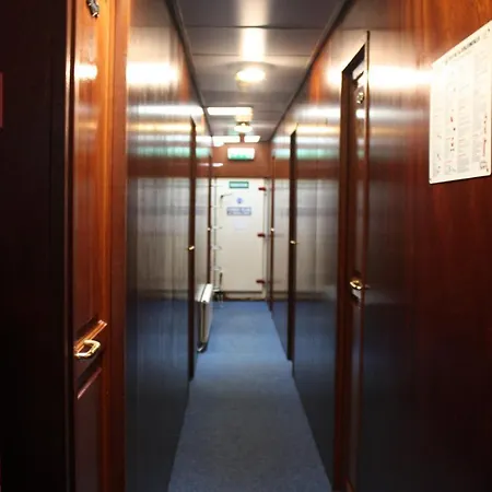 Sailyourway